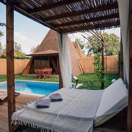 Resort Pyramid