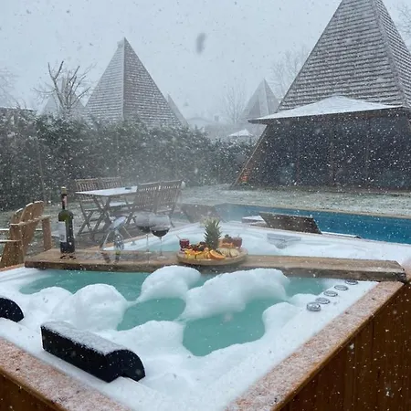 Resort Pyramid *