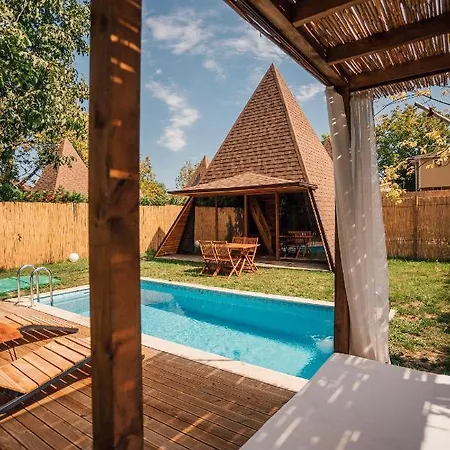 Resort Pyramid
