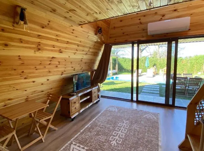 Pyramid * سبانجا